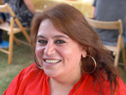 Hamm’da komşuluk çaydaki şeker gibi eridi Hatice Türkben