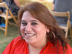 Hamm’da komşuluk çaydaki şeker gibi eridi Hatice Türkben