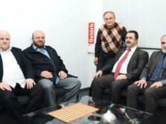 Avrupa Saadet: Türkiye’deki oy potansiyelimiz yüzde 20-30 ! Emre ve Önder Özdemir, Adnan Öztürk, Avrupa Saadet genel başkanı Abdussamet Temel ve Bielefeld Bölge başkanı Mahmut Engel.