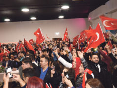 Bielefeld Ülkü Ocağı 40. yıl konserine Mustafa Yıldızdoğan katıldı Bielefeld Ülkü Ocağı 40. YIL konserine ilgi büyük oldu