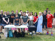 Mahkum ve mahkum yakınlarına yardımcı oluyorlar Bielefeld Üniversitesi Hukukçular Birliği’nin mahkumlarla ilgili düzenlediği turnuvadan bir kare.