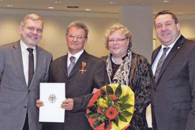 aytekin Lemgo Belediye Başkanı Dr. Reiner Austermann, İsmail Aytekin, Christen Aytekin ve Lippe Kaymakamı Dr. Axel Lehmann.
