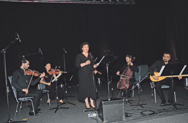 Soldan sağa: David Filipe,Yanyan Kong, Marina Eichberg, Pavel Efremov, Marko Simic, Cumhur Topak ve Dr. Hatice Zeynalova (okuyan).
