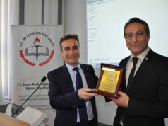 Eğitime ödül Doç. Dr. Mehmet Fikret Arargüç ve Mustafa Toni Aksu