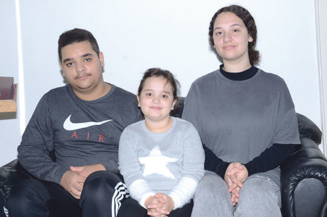 Emre (17), Zeynep (7) ve Süde (14)