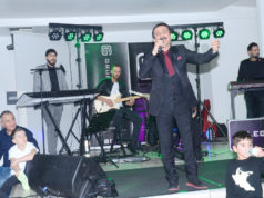 HERFORDLULAR Latif Doğan ile eğlendiler Latif Doğan gür sesiyle canlı program yaptı.