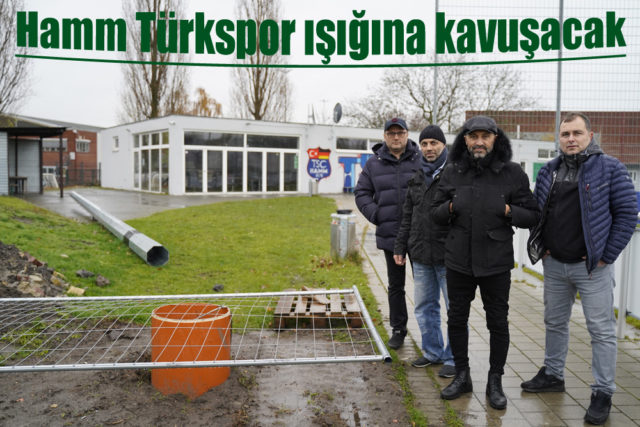 Foto: sağdan sola: İbrahim Turan, Erdal Akyüz, Tekin Dize ve Yüksel Tirgil.