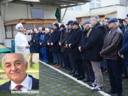 Öğretmen Adem Ulusoy‘a son görev Adem Ulusoy'un cenaze namazını Bielefeld DİTİB Merkez Cami din görevlisi Ahmet Hamdi İnal Pulat kıldırdı.