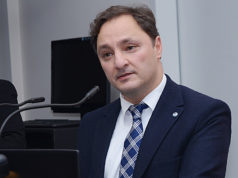 T.C. Münster Başkonsolosluğu açıklama yaptı: Aciliyeti olmayan işlemleri erteleyelim! T.C. Münster Başkonsolosu Ahmet Faik Davaz.