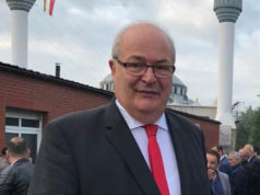 Hamm Belediye başkanı Petermann halka seslendi Hamm Büyükşehir Belediye Başkanı Thomas Hunsteger Petermann.