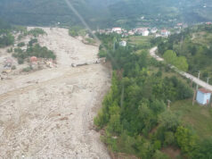 Sel mağduru Avrupalı Türkler yardım bekliyor