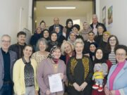 Demans kursuna katılan gönüllüler 40 saatlik seminerden sonra sertifika aldılar