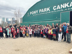 Depremzede çocuk ve aileleriyle İki günlük Gezi