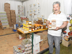 Baba mesleği arıcılığı Almanya‘ya taşıdı, Furkan Bal ile piyasaya girdi