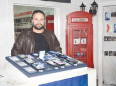 Dükkanın Sloganı; Acayip Yardımcı Oluyoruz“