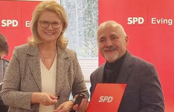 Ali İnan’a “Üyeliğinin 40. Yılında” onur plaketi verildi