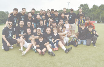 Rheda-Wiedenbrück Yıldızspor çifte şampiyonluğa imza attı