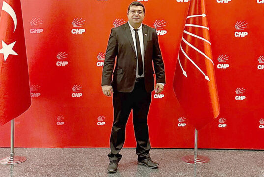 Bielefeld CHP başkanı Gökçeltik’ten hüzünlü mesaj „Altı oku kalbimizde taşımaya devam edeceğiz“